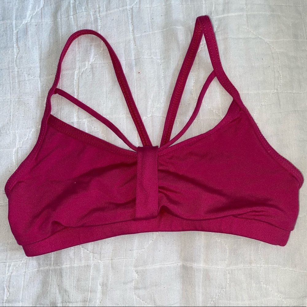 sports top, magenta size small adult